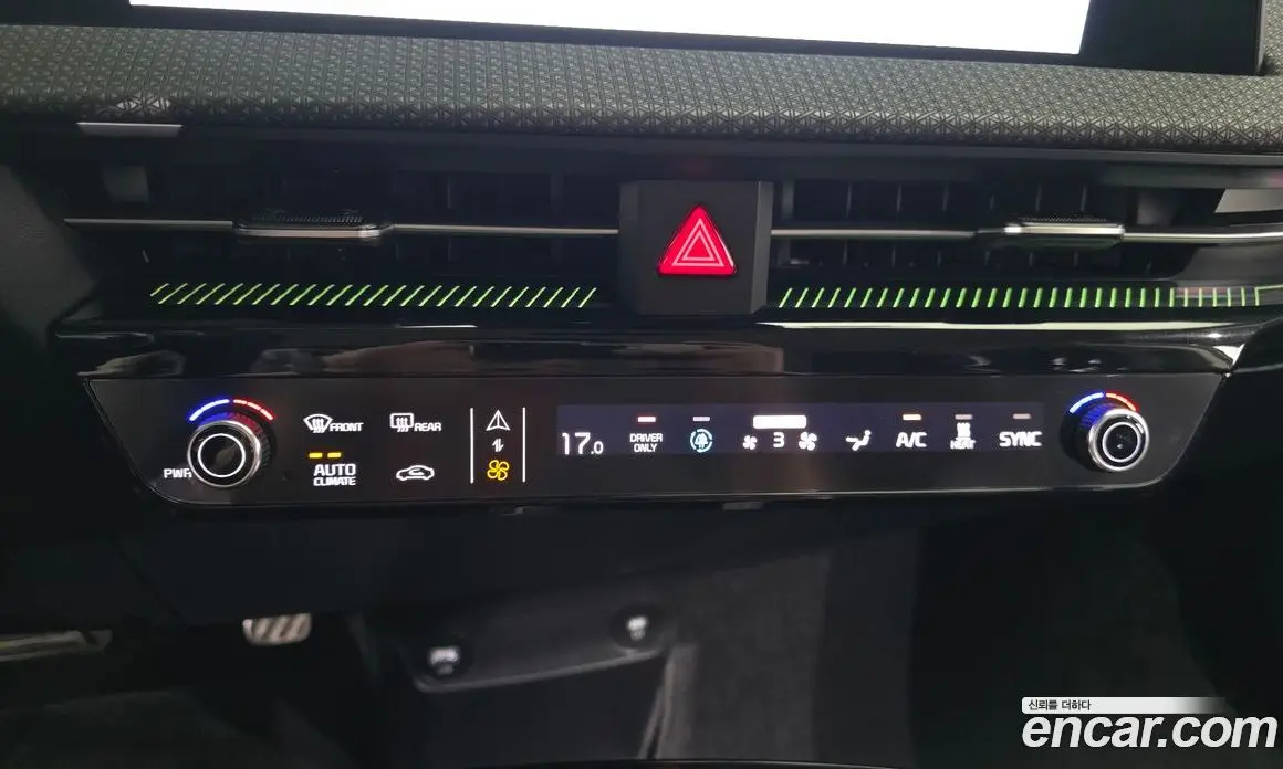 Kia EV6 2024 0.1 автомат (гидро), фото 32