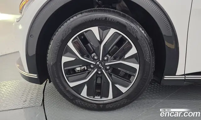 Kia EV6 2024 0.1 автомат (гидро), миниатюра 5