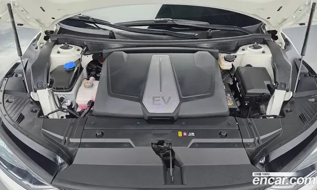 Kia EV6 2024 0.1 автомат (гидро), миниатюра 6