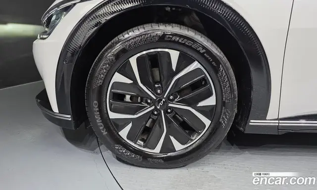 Kia EV6 2024 0.1 автомат (гидро), миниатюра 5