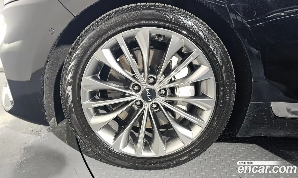 Kia K9 2023 3.8 автомат (гидро), фото 5 Kia K9 2023 3.8 автомат (гидро), фото 5