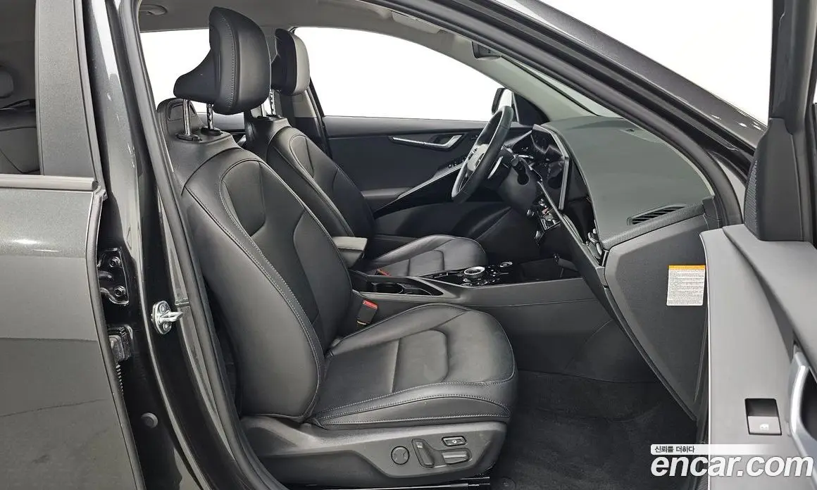 Kia Niro 2023 0.2 автомат (гидро), фото 16 Kia Niro 2023 0.2 автомат (гидро), фото 16