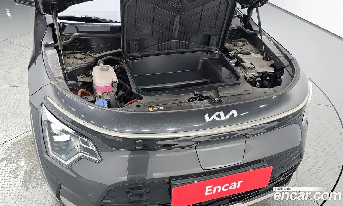 Kia Niro 2023 0.2 автомат (гидро), фото 5 Kia Niro 2023 0.2 автомат (гидро), фото 5