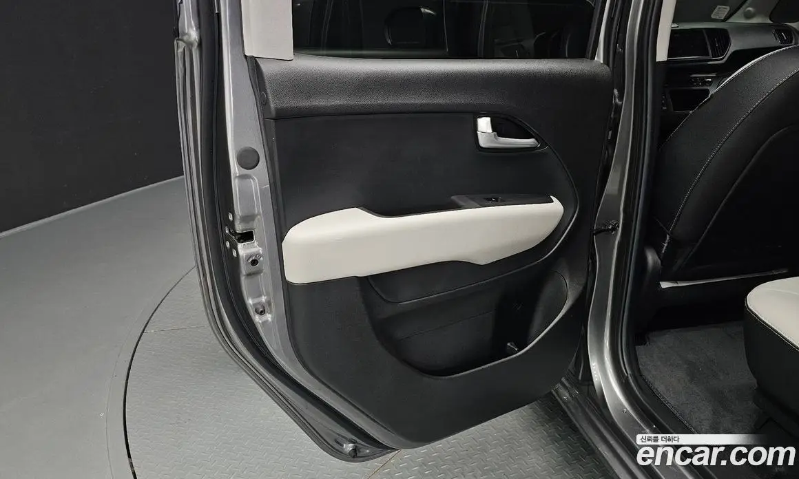 Kia Ray 2024 0.1 автомат (гидро), фото 15