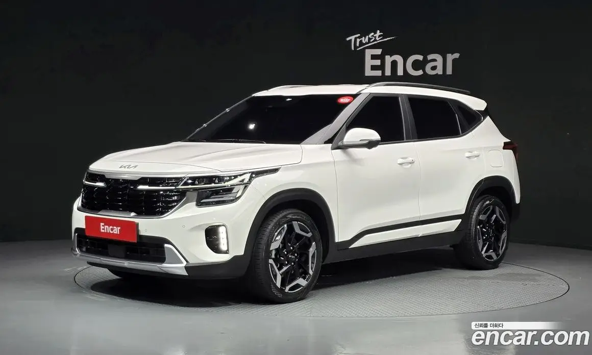 Kia Seltos 2023 1.6 автомат (гидро), фото 1 Kia Seltos 2023 1.6 автомат (гидро), фото 1