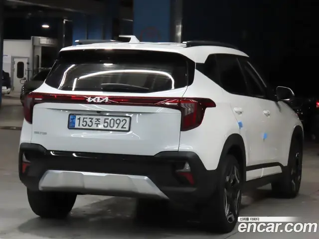 Kia Seltos 2023 1.6 автомат (гидро), миниатюра 2