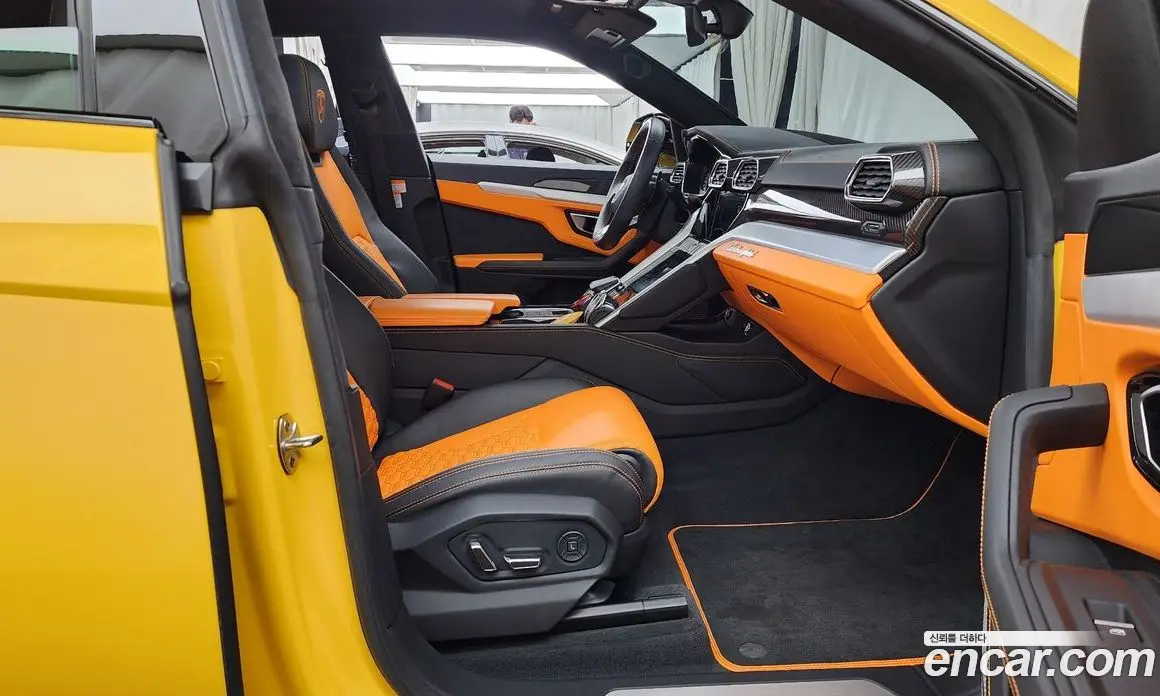 Lamborghini Urus 2021 4.0 автомат (гидро), фото 17 Lamborghini Urus 2021 4.0 автомат (гидро), фото 17