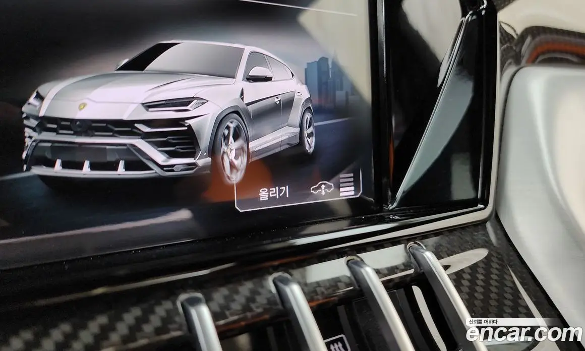 Lamborghini Urus 2021 4.0 автомат (гидро), фото 35 Lamborghini Urus 2021 4.0 автомат (гидро), фото 35
