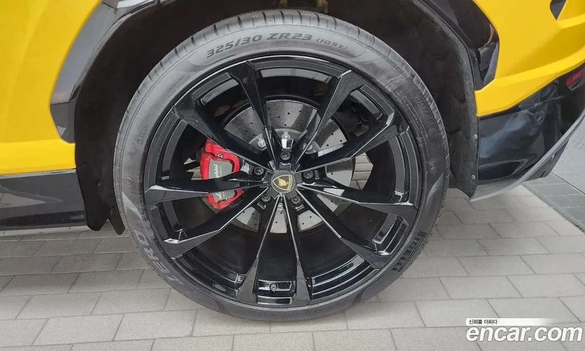 Lamborghini Urus 2021 4.0 автомат (гидро), фото 7 Lamborghini Urus 2021 4.0 автомат (гидро), фото 7