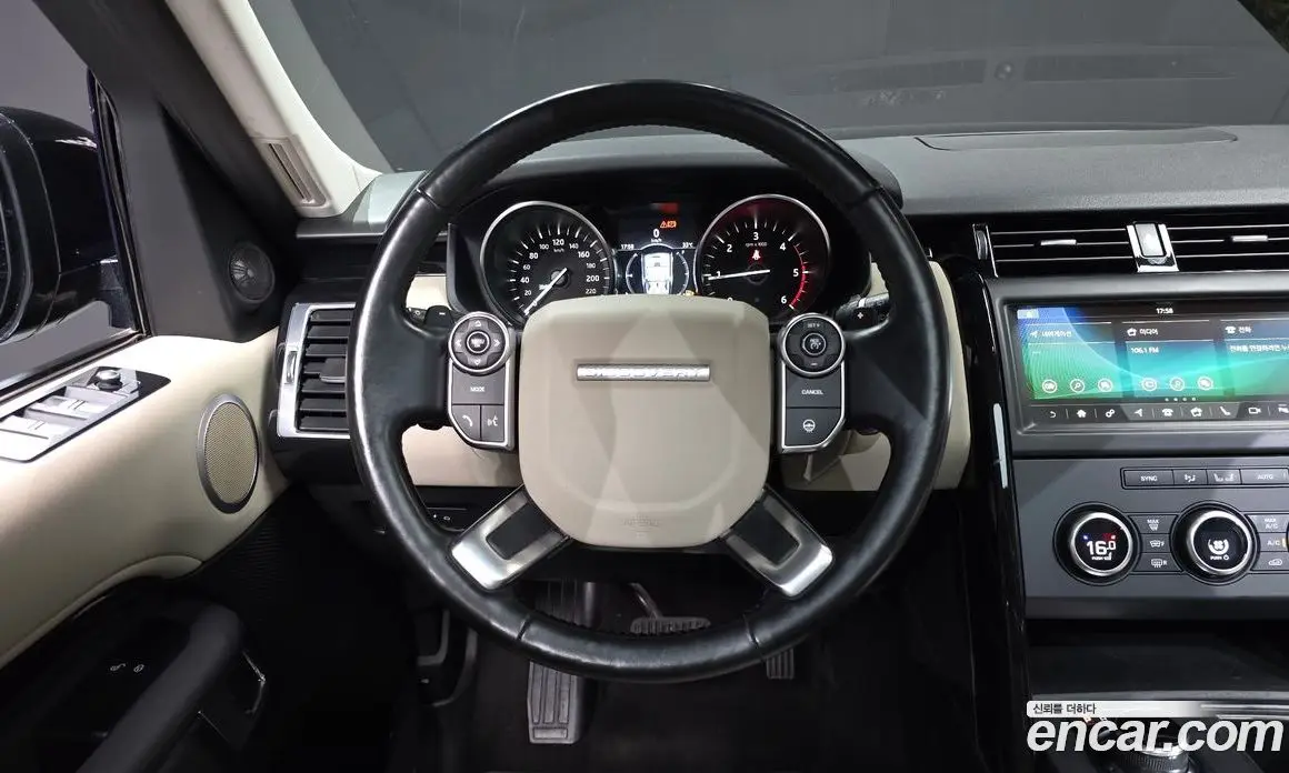 Land Rover Discovery 2018 2.0 автомат (гидро), фото 13