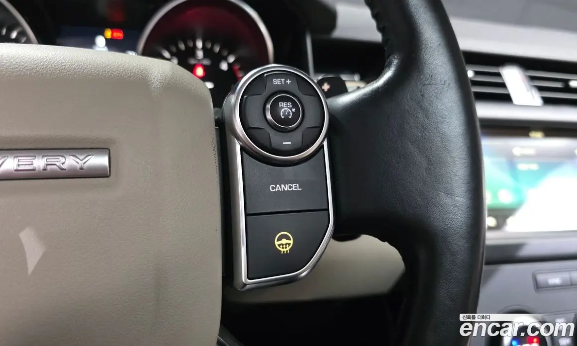Land Rover Discovery 2018 2.0 автомат (гидро), фото 16
