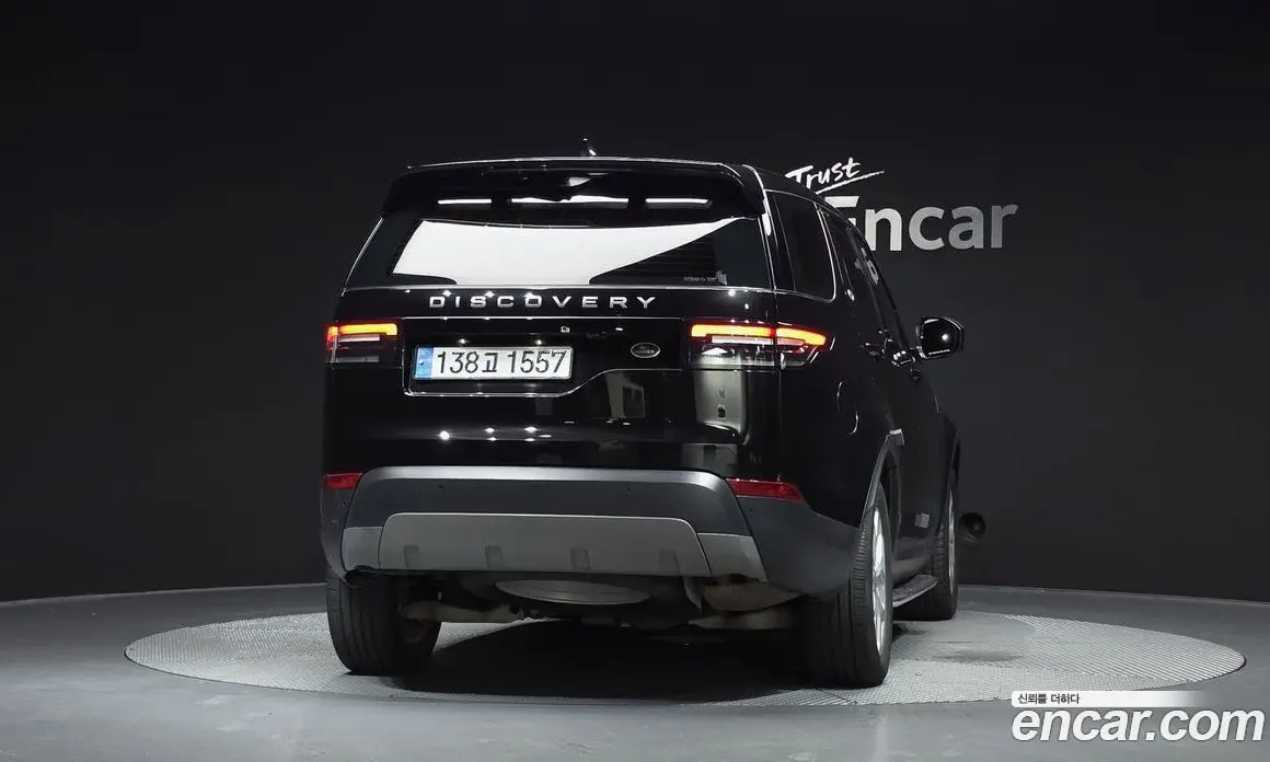 Land Rover Discovery 2018 2.0 автомат (гидро), фото 4