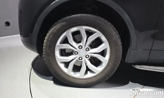 Land Rover Discovery 2018 2.0 автомат (гидро), миниатюра 5