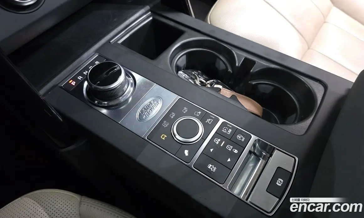 Land Rover Discovery 2018 2.0 автомат (гидро), фото 9