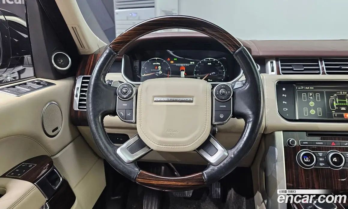 Land Rover Range Rover 2016 5.0 автомат (гидро), фото 13 Land Rover Range Rover 2016 5.0 автомат (гидро), фото 13
