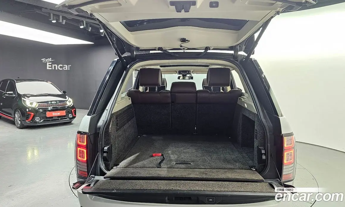 Land Rover Range Rover 2016 5.0 автомат (гидро), фото 20 Land Rover Range Rover 2016 5.0 автомат (гидро), фото 20