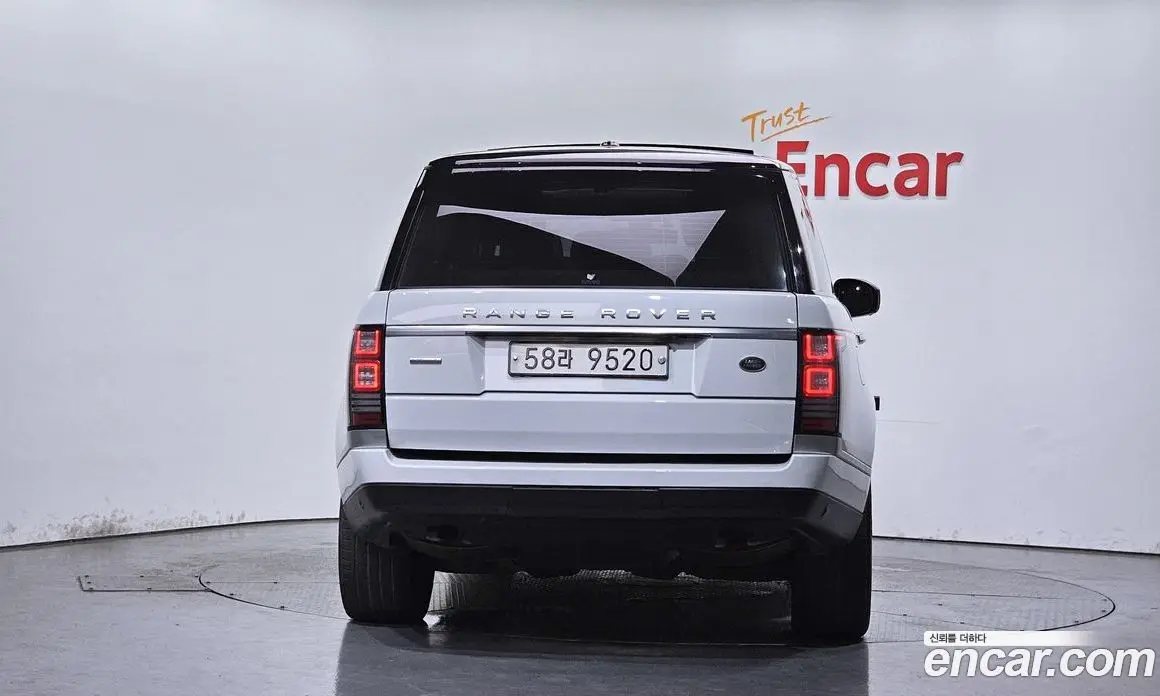 Land Rover Range Rover 2016 5.0 автомат (гидро), фото 4 Land Rover Range Rover 2016 5.0 автомат (гидро), фото 4