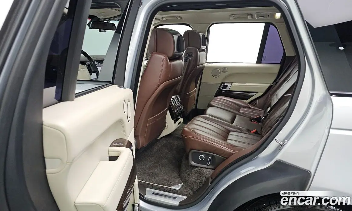 Land Rover Range Rover 2016 4.4 автомат (гидро), фото 19 Land Rover Range Rover 2016 4.4 автомат (гидро), фото 19