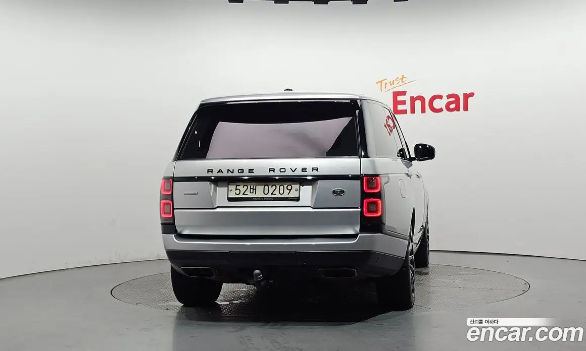 Land Rover Range Rover 2016 4.4 автомат (гидро), фото 4 Land Rover Range Rover 2016 4.4 автомат (гидро), фото 4