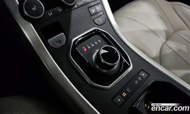 Land Rover Range Rover Evoque 2017 2.0 автомат (гидро), миниатюра 9 Land Rover Range Rover Evoque 2017 2.0 автомат (гидро), миниатюра 9