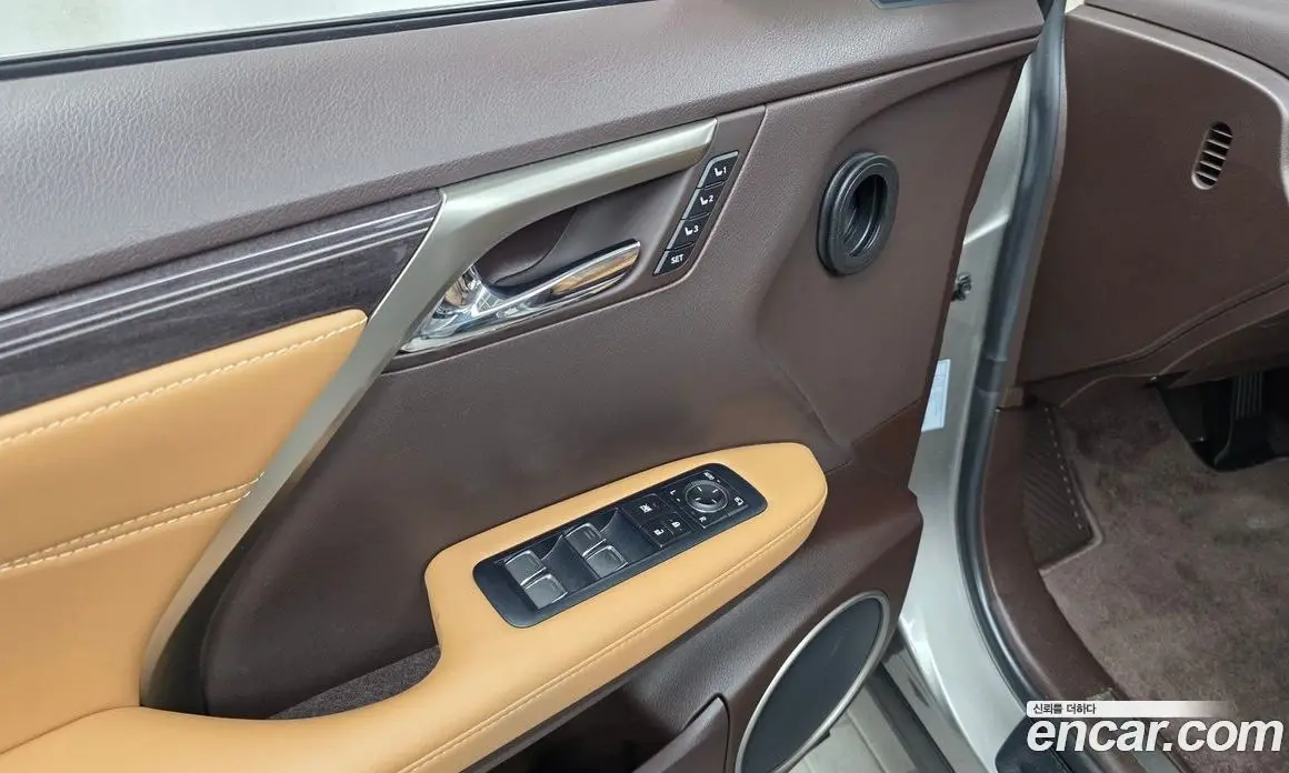 Lexus RX 2019 3.5 автомат (гидро), фото 34 Lexus RX 2019 3.5 автомат (гидро), фото 34
