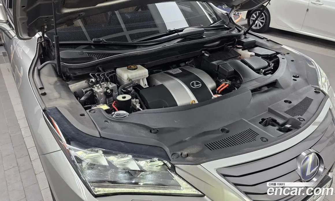 Lexus RX 2019 3.5 автомат (гидро), фото 6 Lexus RX 2019 3.5 автомат (гидро), фото 6