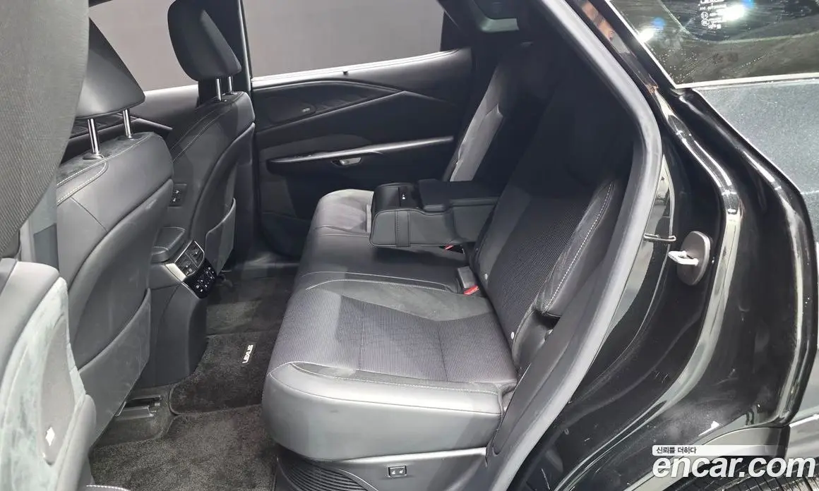 Lexus RX 2023 2.5 автомат (гидро), фото 18