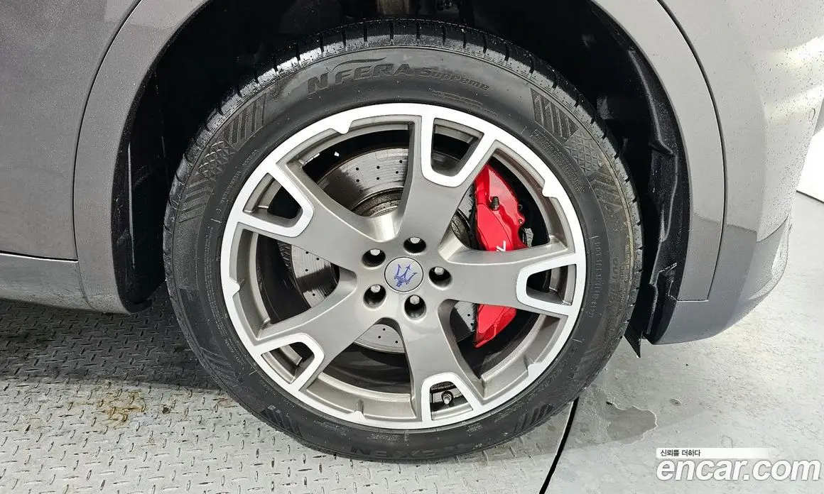 Maserati Levante 2019 3.0 автомат (гидро), фото 5 Maserati Levante 2019 3.0 автомат (гидро), фото 5