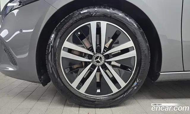 Mercedes-Benz A-Class 2021 2.0 автомат (гидро), миниатюра 5 Mercedes-Benz A-Class 2021 2.0 автомат (гидро), миниатюра 5