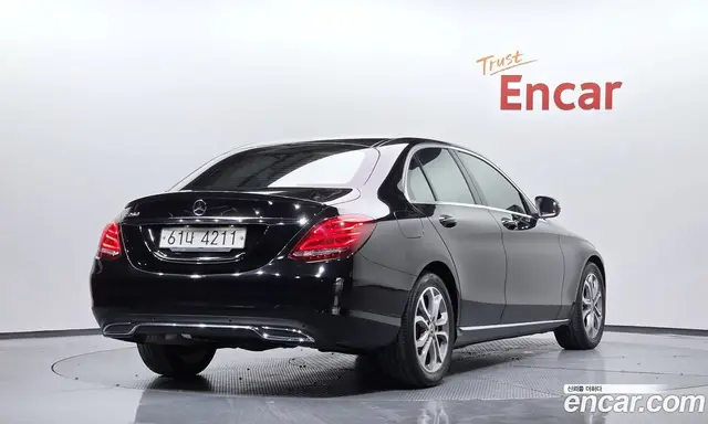 Mercedes-Benz C-Class 2017 2.0 автомат (гидро), миниатюра 1 Mercedes-Benz C-Class 2017 2.0 автомат (гидро), миниатюра 1