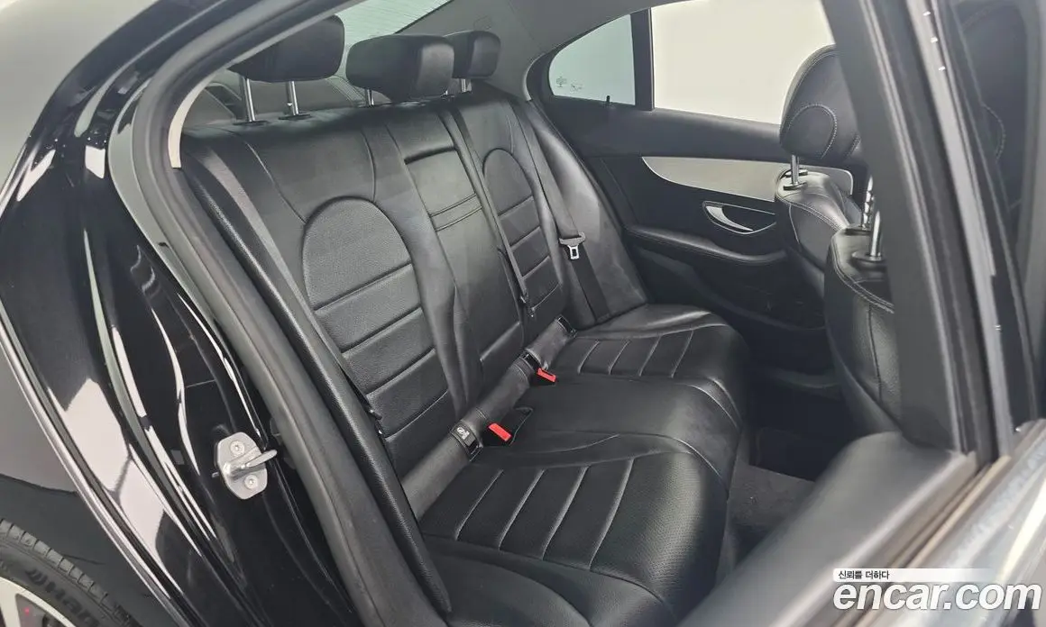 Mercedes-Benz C-Class 2017 2.0 автомат (гидро), фото 16 Mercedes-Benz C-Class 2017 2.0 автомат (гидро), фото 16