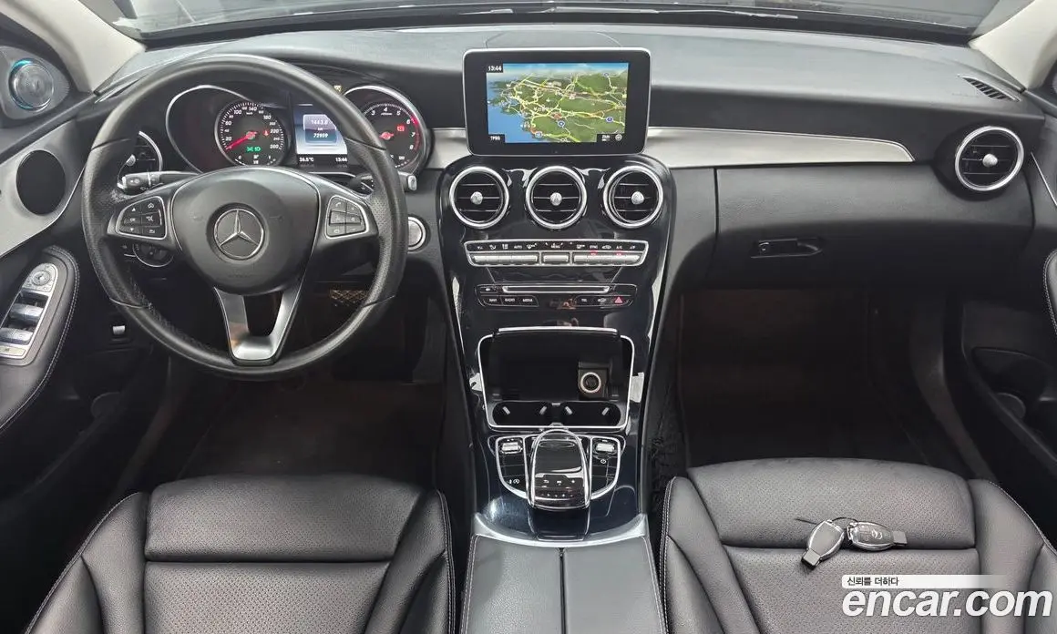 Mercedes-Benz C-Class 2017 2.0 автомат (гидро), фото 9 Mercedes-Benz C-Class 2017 2.0 автомат (гидро), фото 9