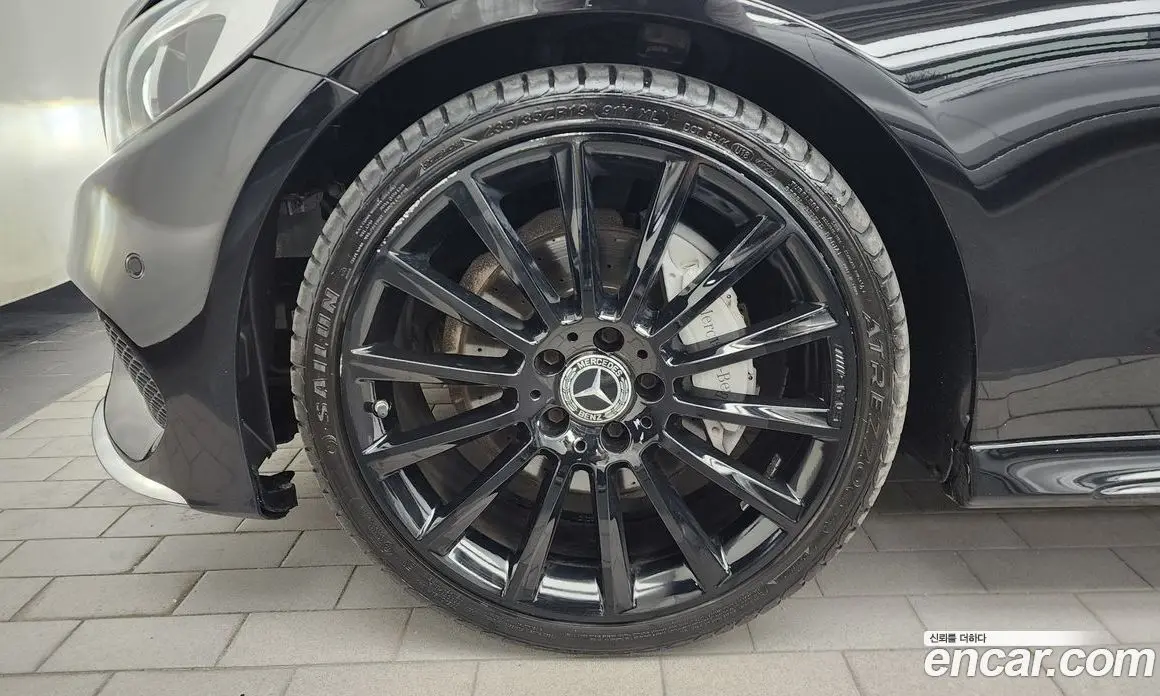 Mercedes-Benz C-Class 2017 2.0 автомат (гидро), фото 5 Mercedes-Benz C-Class 2017 2.0 автомат (гидро), фото 5