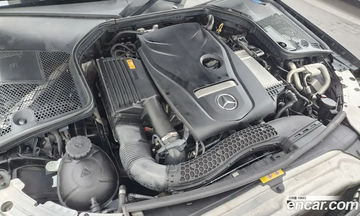 Mercedes-Benz C-Class 2017 2.0 автомат (гидро), фото 6 Mercedes-Benz C-Class 2017 2.0 автомат (гидро), фото 6