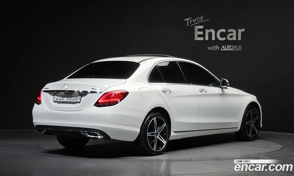 Mercedes-Benz C-Class 2019 1.9 автомат (гидро), фото 1 Mercedes-Benz C-Class 2019 1.9 автомат (гидро), фото 1