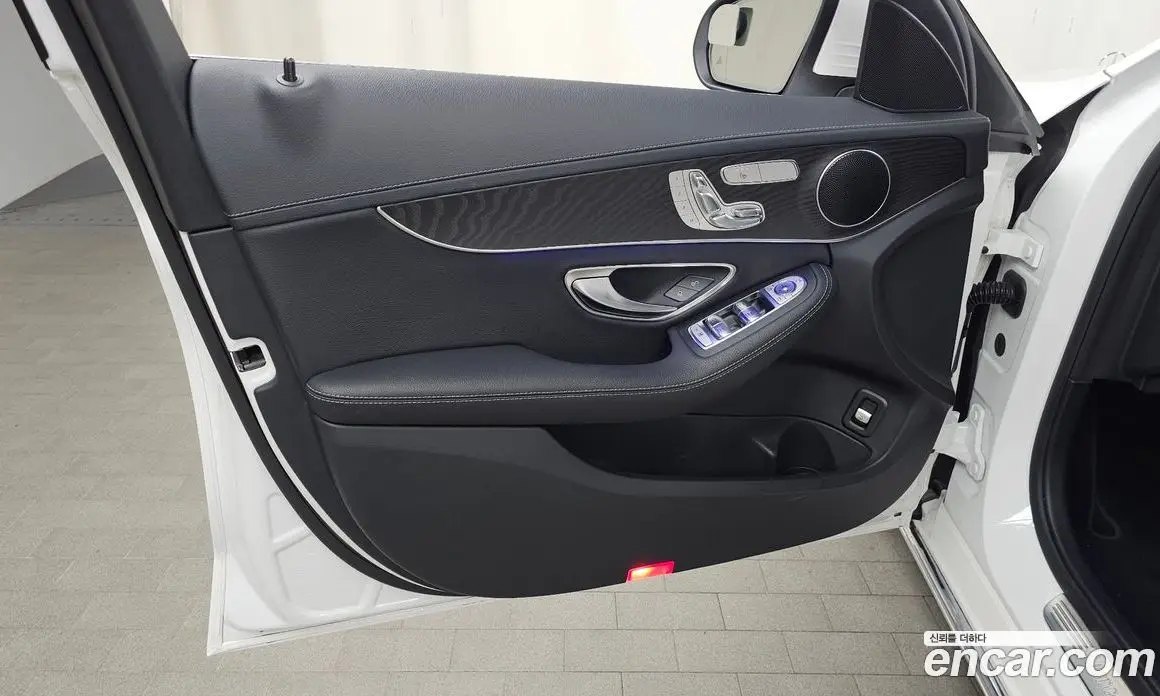 Mercedes-Benz C-Class 2019 1.9 автомат (гидро), фото 13 Mercedes-Benz C-Class 2019 1.9 автомат (гидро), фото 13