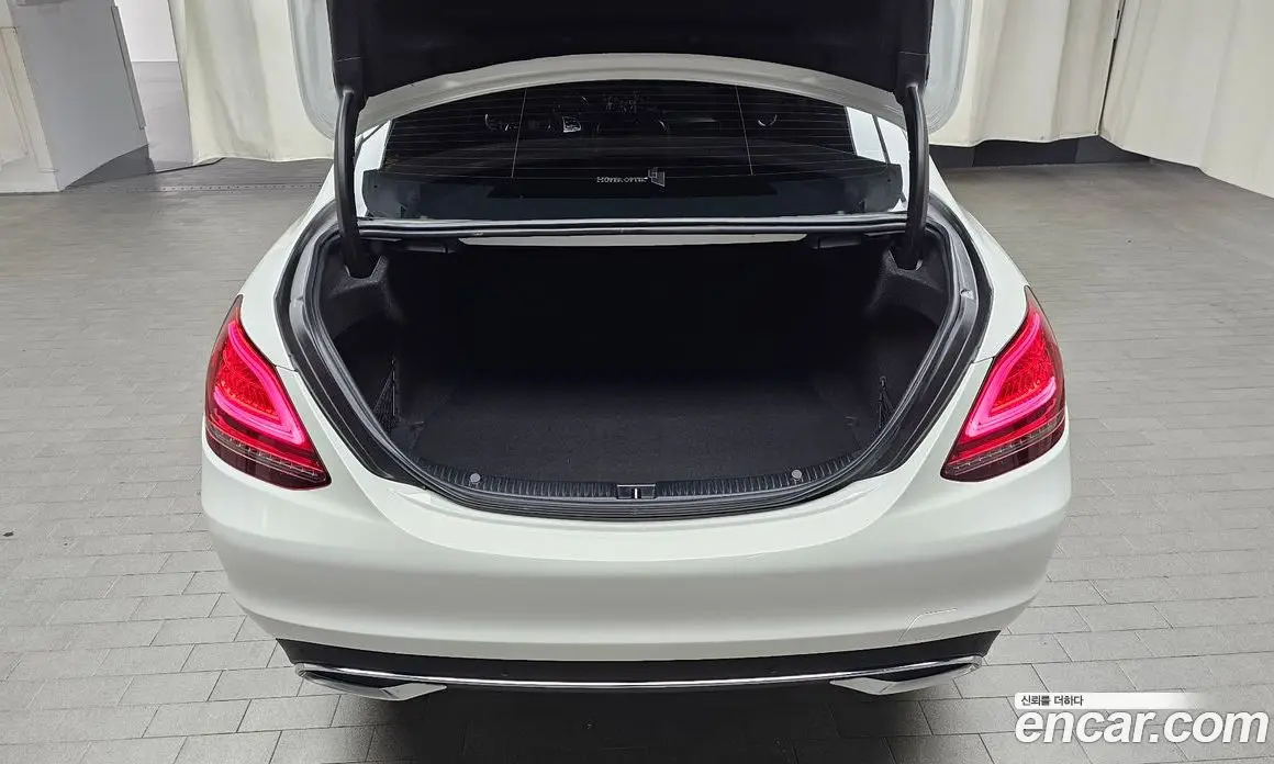 Mercedes-Benz C-Class 2019 1.9 автомат (гидро), фото 20 Mercedes-Benz C-Class 2019 1.9 автомат (гидро), фото 20