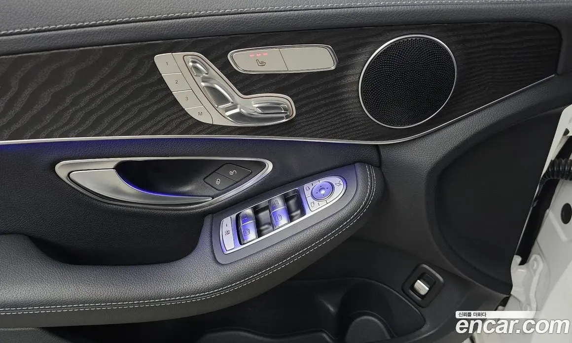 Mercedes-Benz C-Class 2019 1.9 автомат (гидро), фото 25 Mercedes-Benz C-Class 2019 1.9 автомат (гидро), фото 25