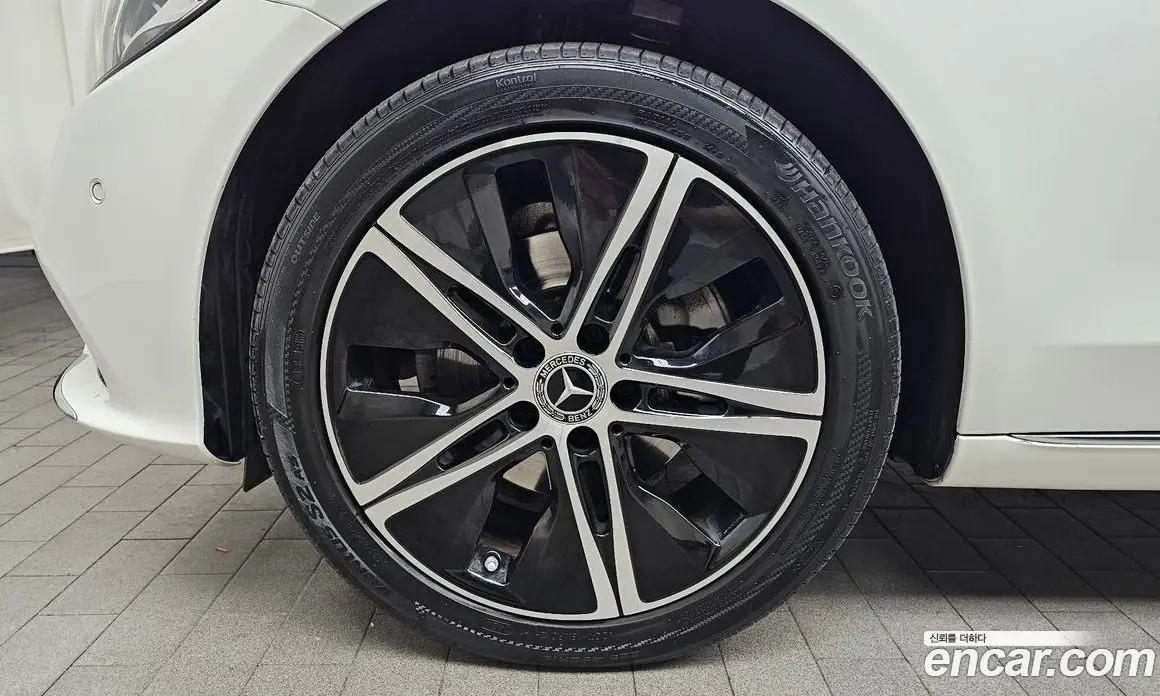 Mercedes-Benz C-Class 2019 1.9 автомат (гидро), фото 4 Mercedes-Benz C-Class 2019 1.9 автомат (гидро), фото 4