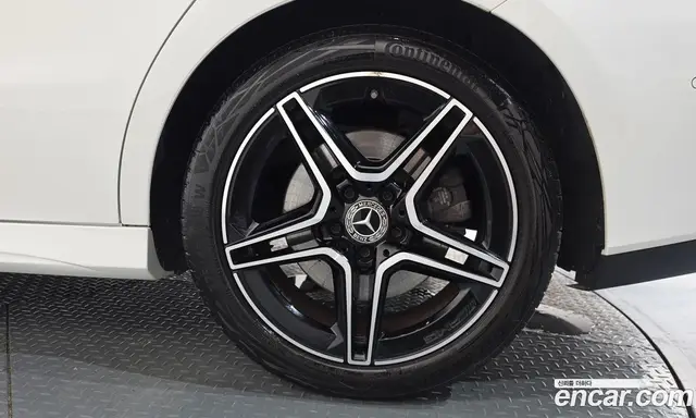 Mercedes-Benz CLA-Class 2020 2.0 автомат (гидро), миниатюра 6 Mercedes-Benz CLA-Class 2020 2.0 автомат (гидро), миниатюра 6