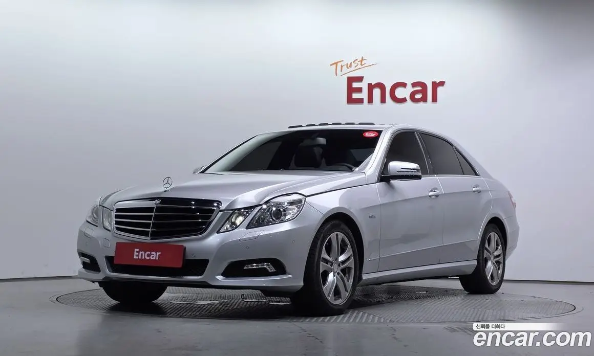 Mercedes-Benz E-Class 2010 1.8 автомат (гидро), фото 1 Mercedes-Benz E-Class 2010 1.8 автомат (гидро), фото 1