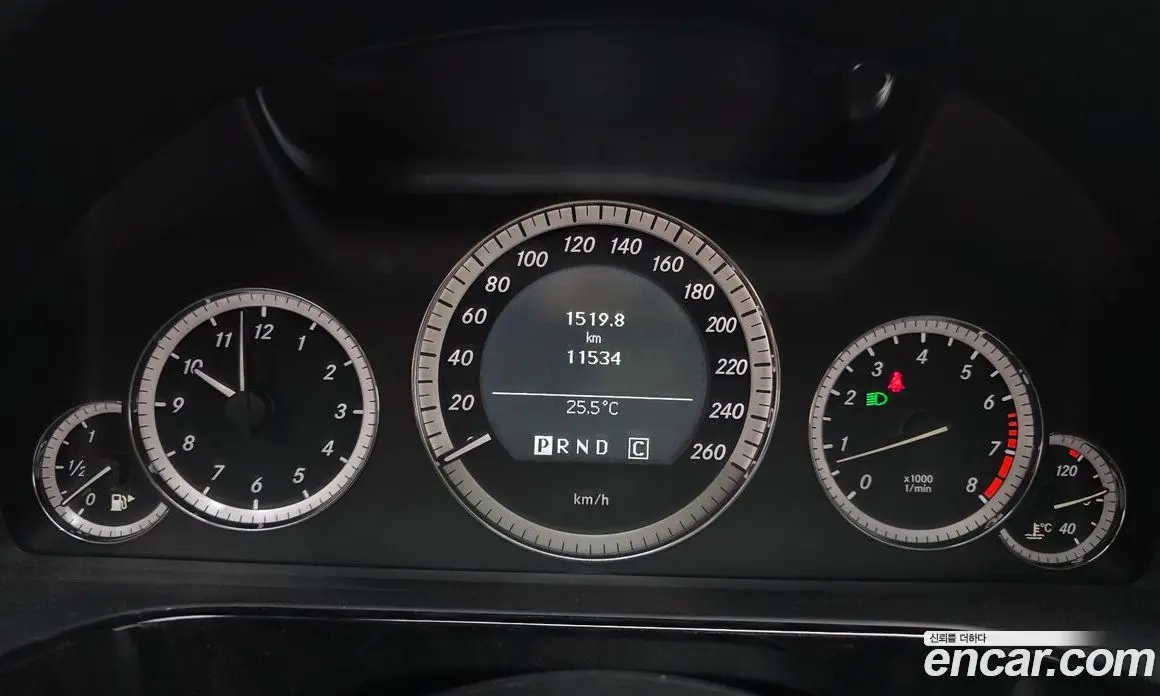 Mercedes-Benz E-Class 2010 1.8 автомат (гидро), фото 8 Mercedes-Benz E-Class 2010 1.8 автомат (гидро), фото 8
