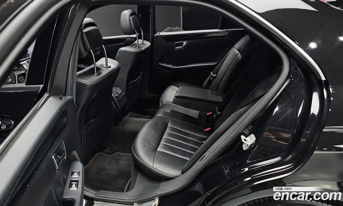 Mercedes-Benz E-Class 2015 3.5 автомат (гидро), фото 11 Mercedes-Benz E-Class 2015 3.5 автомат (гидро), фото 11