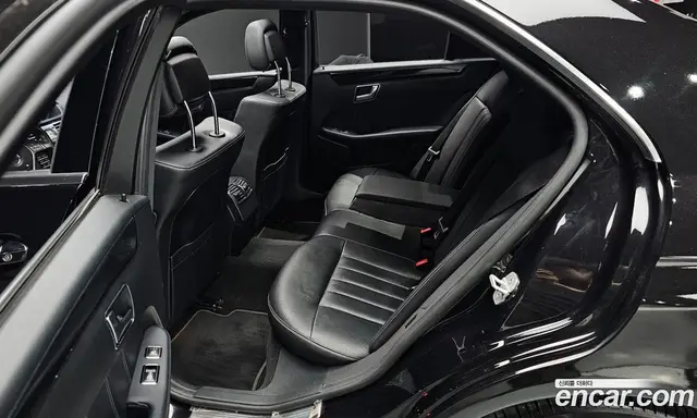 Mercedes-Benz E-Class 2015 3.5 автомат (гидро), миниатюра 11 Mercedes-Benz E-Class 2015 3.5 автомат (гидро), миниатюра 11