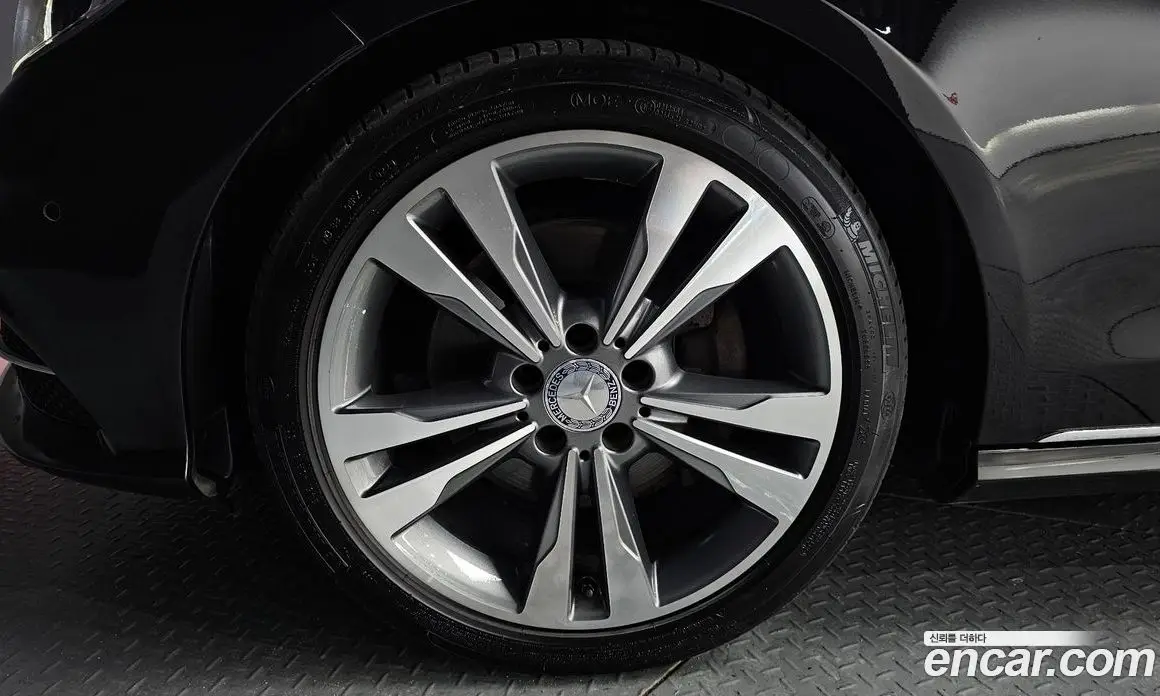 Mercedes-Benz E-Class 2015 3.5 автомат (гидро), фото 5 Mercedes-Benz E-Class 2015 3.5 автомат (гидро), фото 5