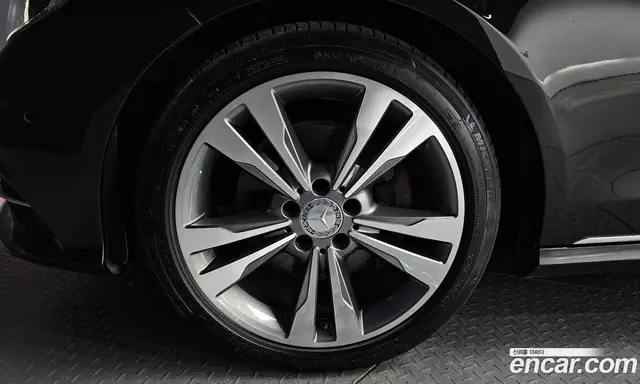 Mercedes-Benz E-Class 2015 3.5 автомат (гидро), миниатюра 5 Mercedes-Benz E-Class 2015 3.5 автомат (гидро), миниатюра 5