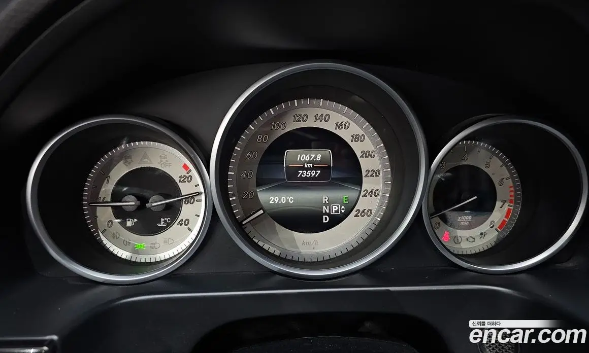 Mercedes-Benz E-Class 2015 3.5 автомат (гидро), фото 8 Mercedes-Benz E-Class 2015 3.5 автомат (гидро), фото 8