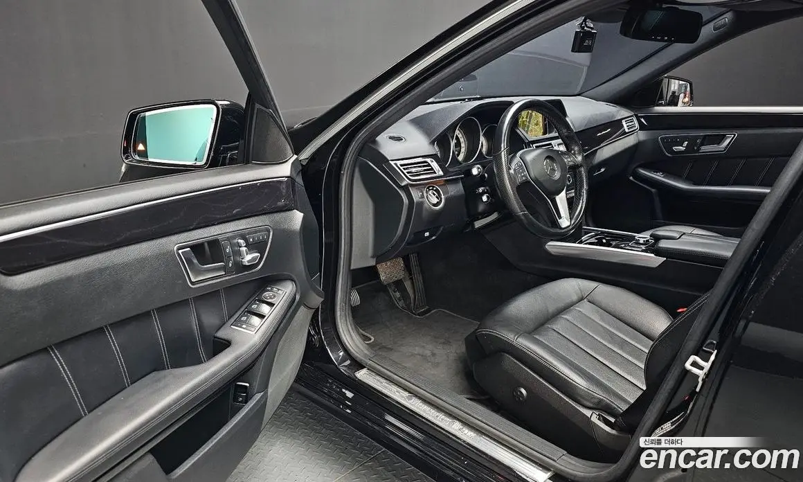 Mercedes-Benz E-Class 2015 3.5 автомат (гидро), фото 10 Mercedes-Benz E-Class 2015 3.5 автомат (гидро), фото 10