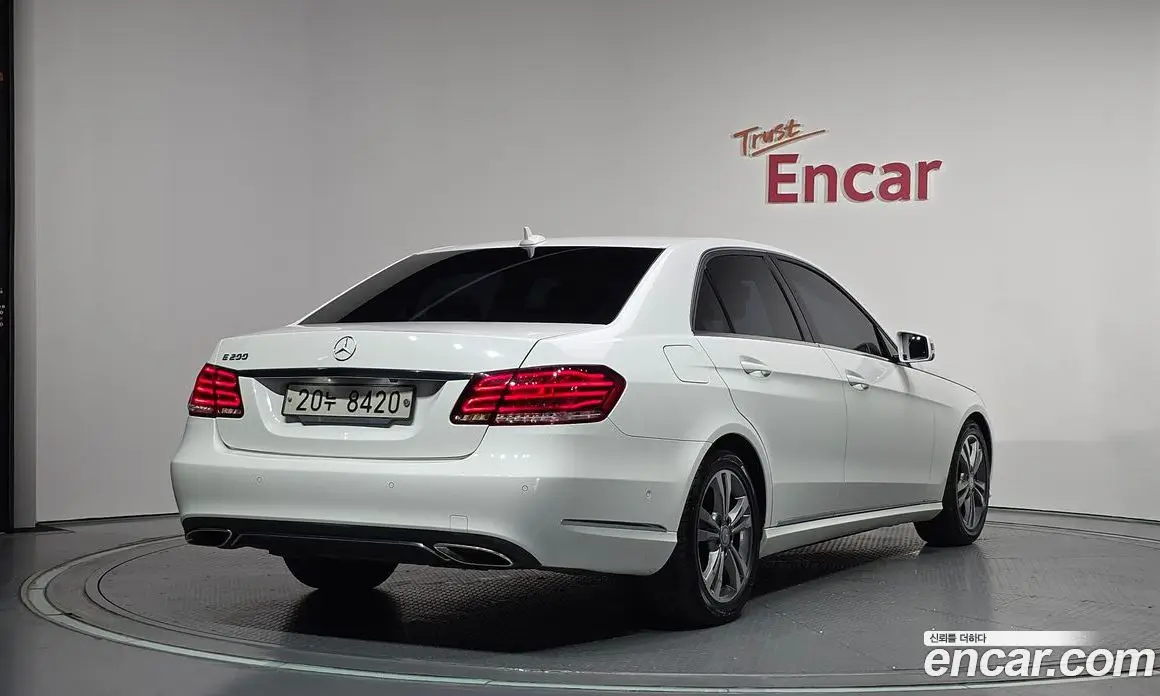 Mercedes-Benz E-Class 2015 2.0 автомат (гидро), фото 2 Mercedes-Benz E-Class 2015 2.0 автомат (гидро), фото 2