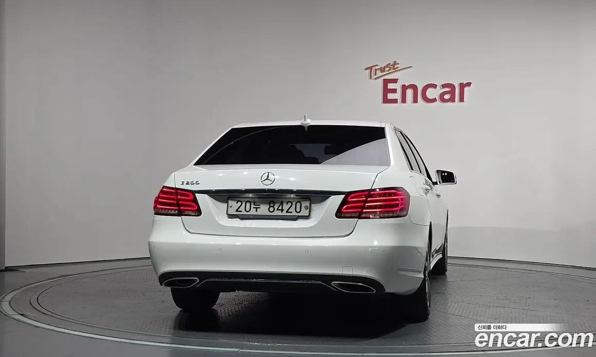 Mercedes-Benz E-Class 2015 2.0 автомат (гидро), фото 4 Mercedes-Benz E-Class 2015 2.0 автомат (гидро), фото 4